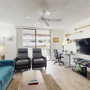 https://white-sands-resort-108.hotelsinhawaii.org